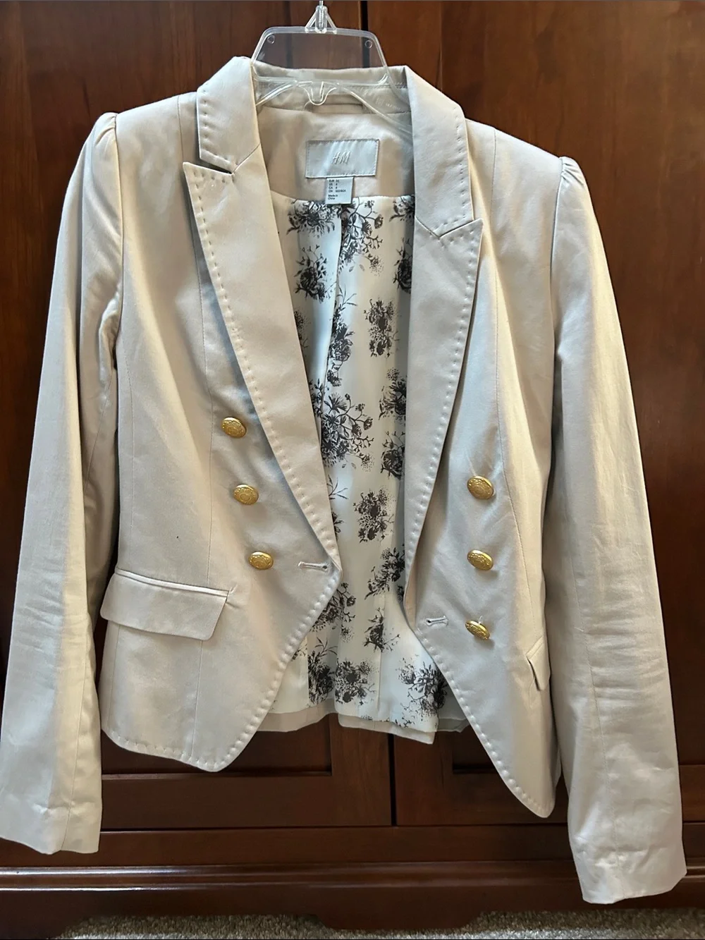 NWOT H&M Women’s Cream Double-Breasted Tailored Blazer 4